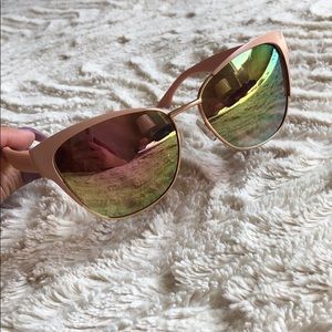 Blush Tahari sunglasses